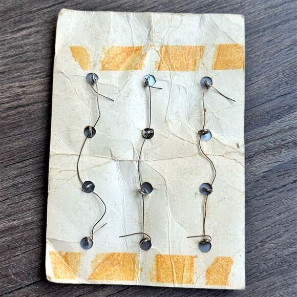 NEW Vintage 50s Clear Flat Shank Buttons on Original Card Set of 12 Translucent - Picture 4 of 5